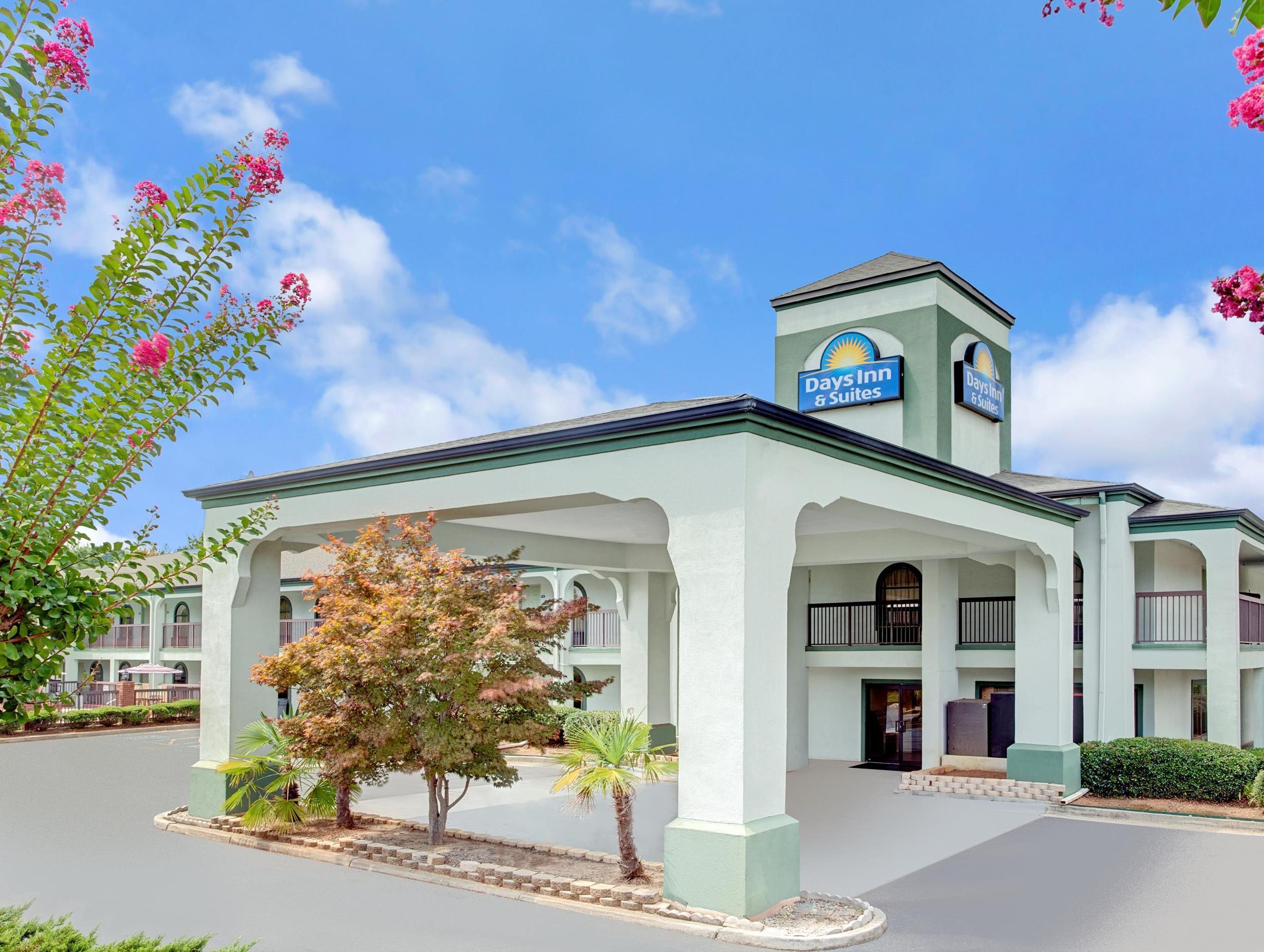Days & By Wyndham South Atlanta Hotel 2*
